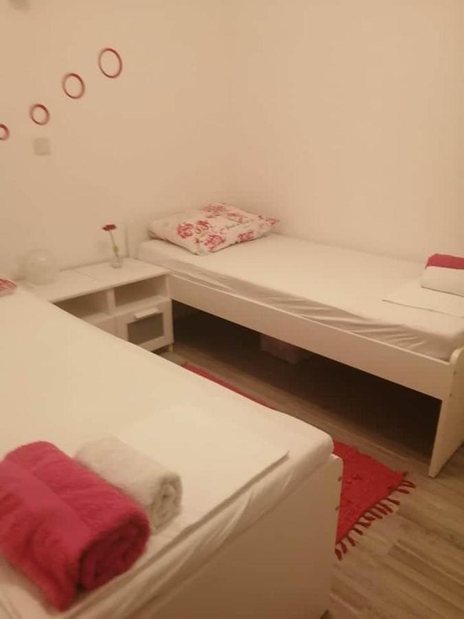 Apartman DORA Apartment Pag Town Bagian luar foto